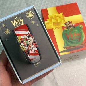 Mickey’s Very Merry Christmas Party Magicband 2014
